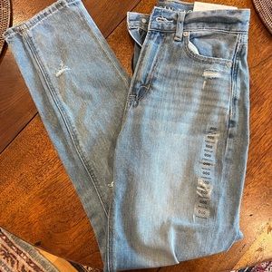 American Eagle Mom Jeans